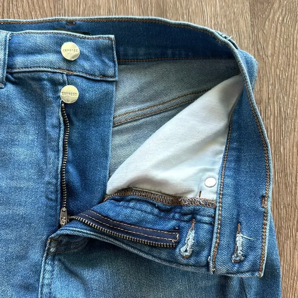 Express Super High Rise Double Button Skinny Jeans Medium‎ Wash Size 6